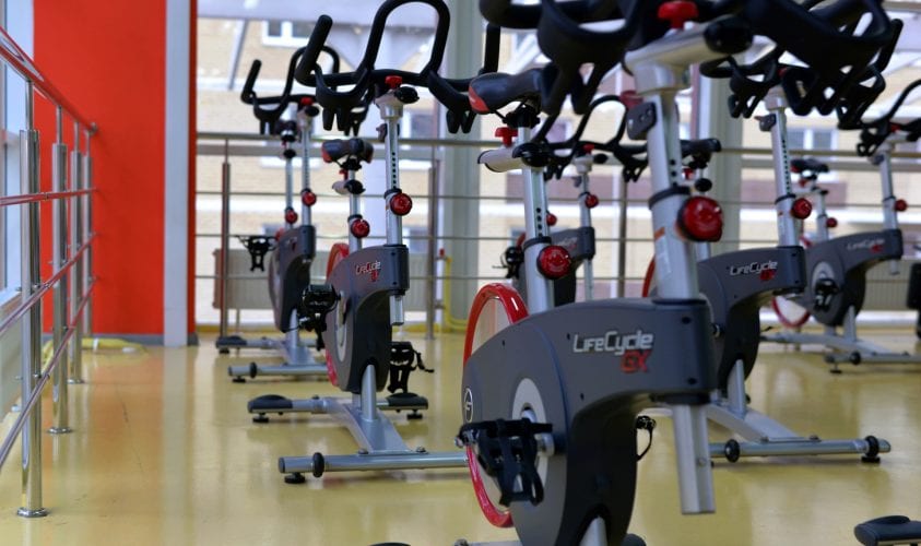 Indoor-Cycling-Kurs im Fitline Sportstudio