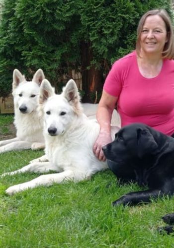 Sonja, Trainerin der Hundeschule hundevoll